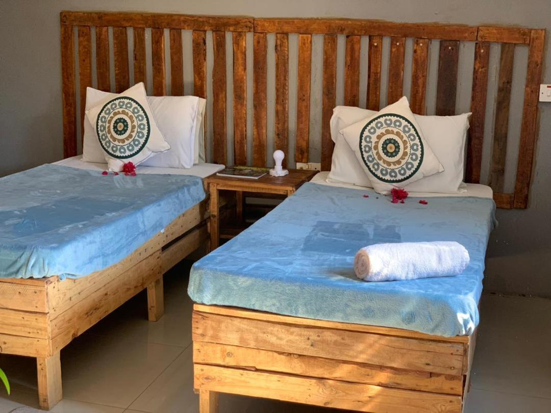 Jungle Breeze Home Stay Kasane Extérieur photo